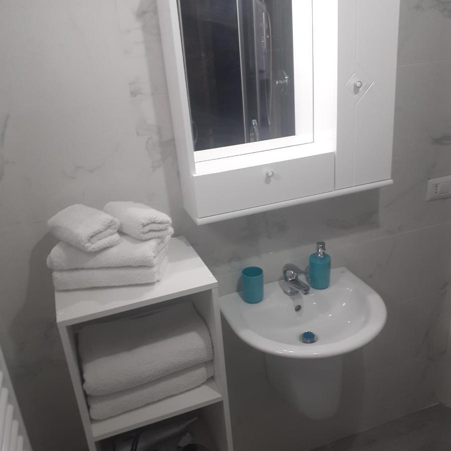 Palazzo Galante Aparthotel Маргерита ди Савоя Екстериор снимка